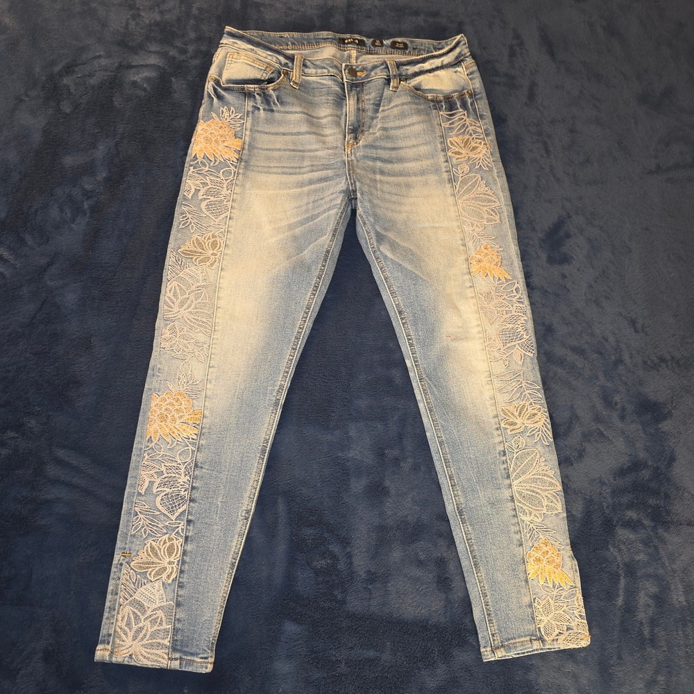 Miss Me Ankle Skinny Jeans Light Wash Floral Side Embroidery Size 31 Boho Denim